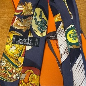 Hermès scarf silk tie — Vintage!